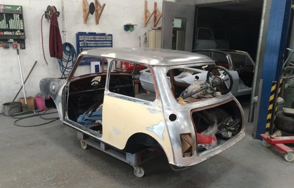 News - Resprayed Mini - AM Restorations