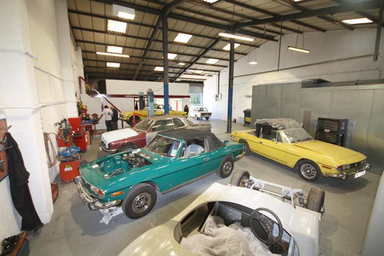Classic Car Restoration Services - Classic Cars - AM Restorations (UK) Ltd