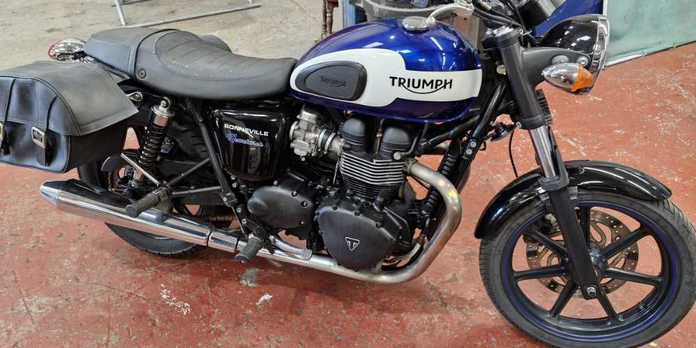 End of Year Blog - Triumph Bonneville - AM Restorations UK Ltd