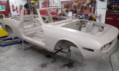 Car Resprays - Epoxy Primer Process - AM Restorations UK Ltd