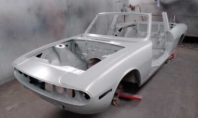 Car Resprays - Primer Process - AM Restorations UK Ltd